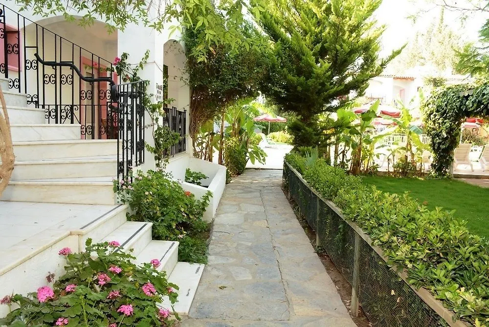Villa Nergis Битез Апарт-отель